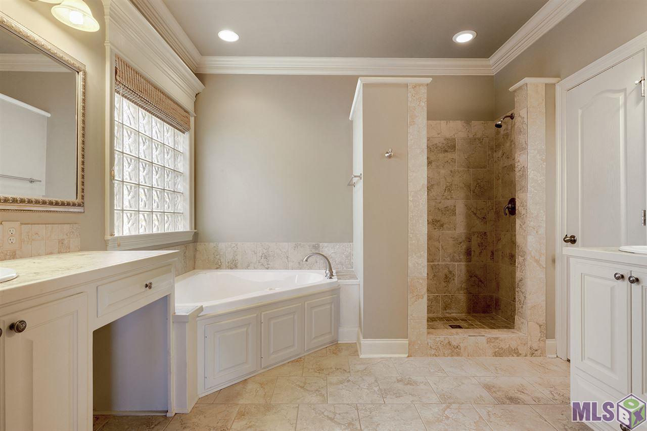 9018 Foxgate Drive Baton Rouge, LA 70809 - Photo 3 of 10 Master Bath