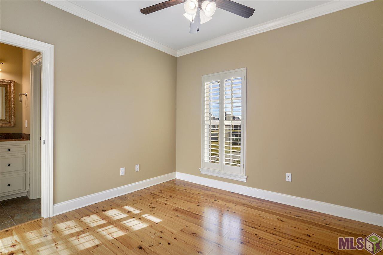 9018 Foxgate Drive Baton Rouge, LA 70809 - Photo 9 of 10