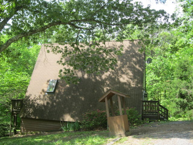 104 Meadowlark Road Blue Ridge, VA 24064 - Photo 3 of 19 an outdoor view of garden