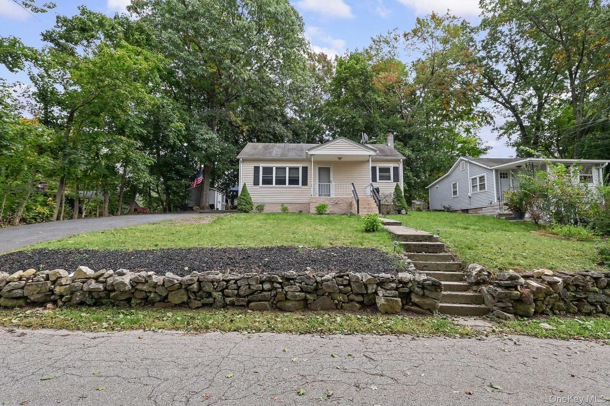 11 Norwood Road Patterson, NY 12563 - Photo 1 of 17 Gallery Image 1