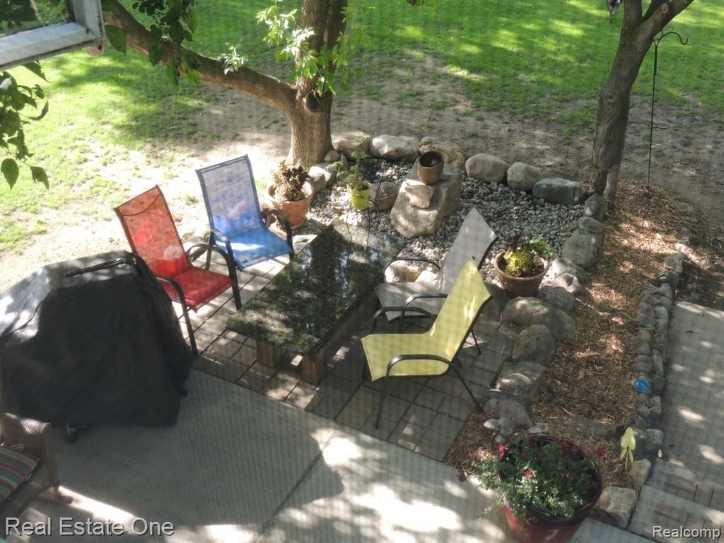 1848 June Avenue Rochester Hills, MI 48309 - Photo 11 of 28