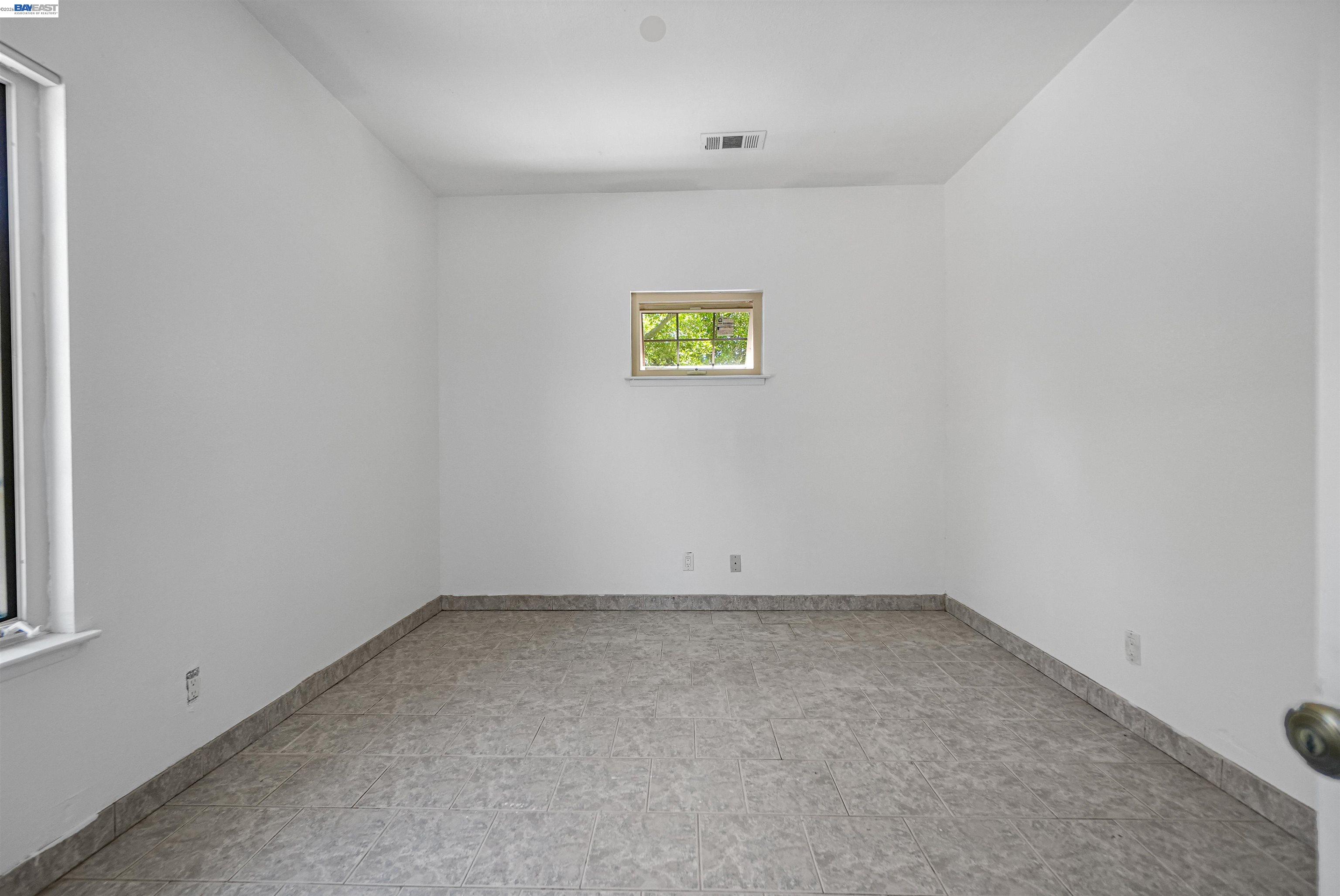 512 Teasdale Place Hayward, CA 94544 - Photo 35 of 58