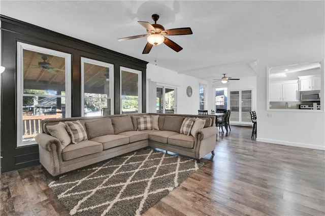 $440,000 | 16710 West 157th Street, Olathe, KS 66062