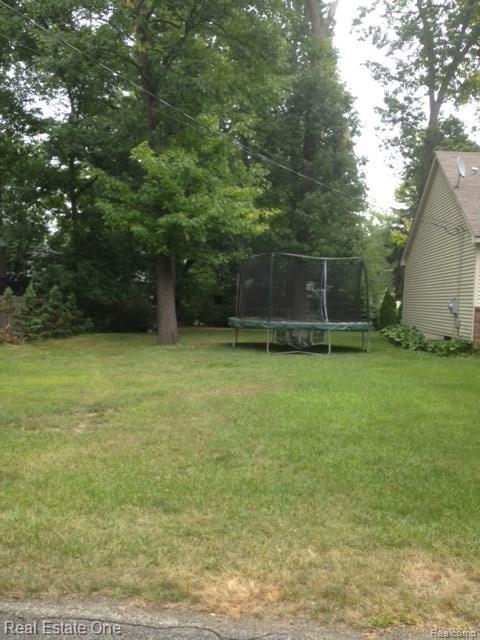 1695 Rosedale Street West Bloomfield, MI 48324 - Photo 5 of 9 rosedale4.jpg