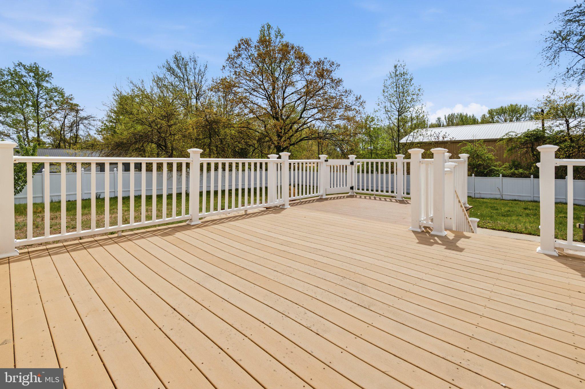 28 Hartford Road Delran, NJ 08075 - Photo 4 of 27 Spacious deck with serene views.