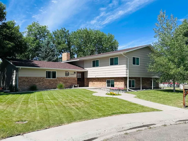 $387,500 | 1542 Cloud Peak Drive, Worland, WY 82401