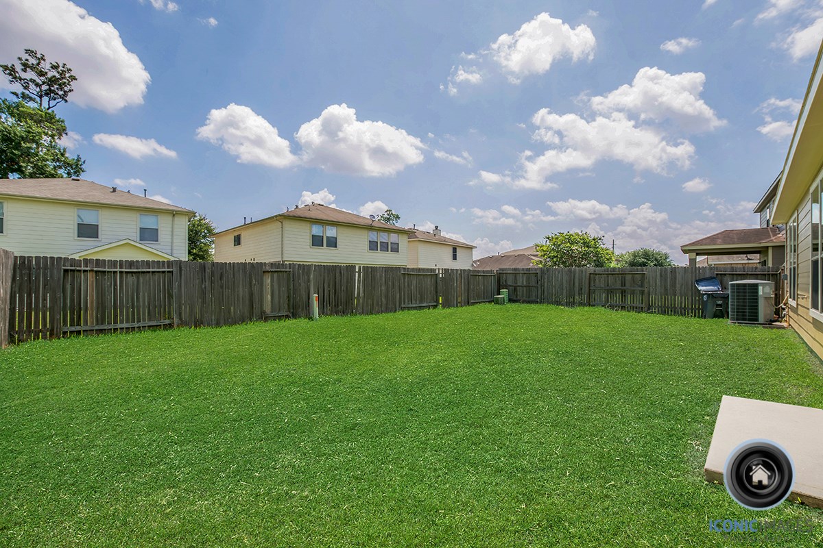 29434 Legends Bluff Drive Spring, TX 77386 - Photo 30 of 33