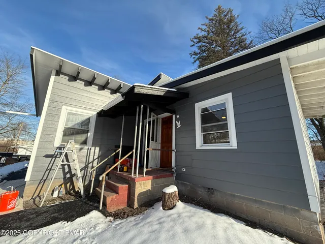 $945 | 3121 Oak Grove Drive, East Stroudsburg, PA 18302