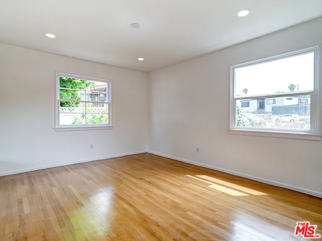 $6,999 | 7101 West 85th Street, Los Angeles, CA 90045