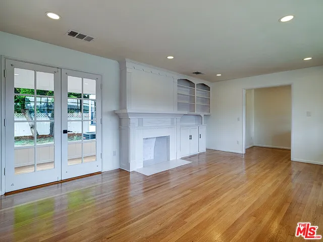 $6,999 | 7101 West 85th Street, Los Angeles, CA 90045