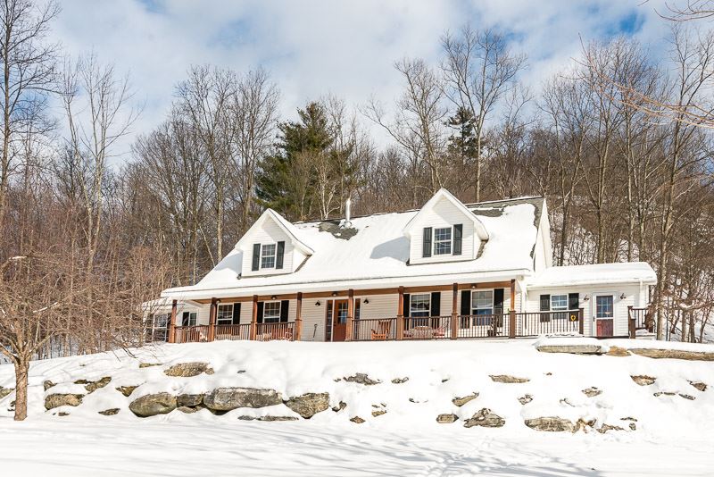 585 Wilcox Road Arlington, VT 05250 - Photo 1 of 22 Gallery Image 1