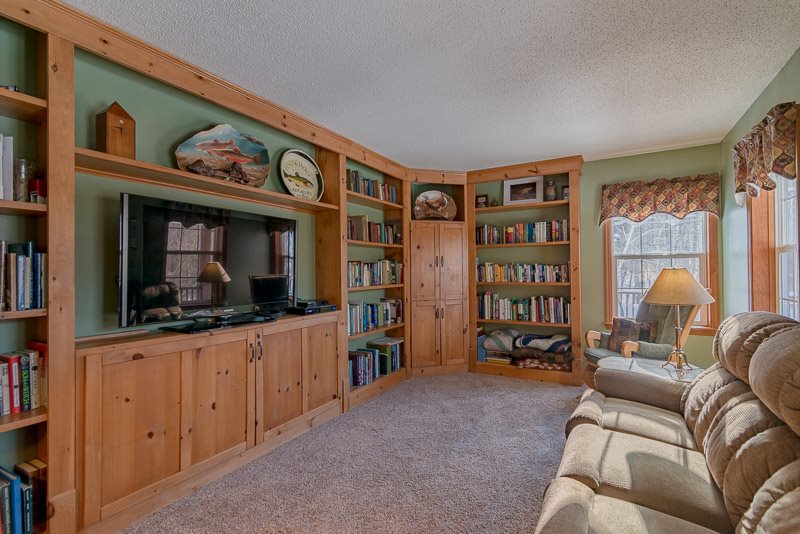 585 Wilcox Road Arlington, VT 05250 - Photo 11 of 22 Gallery Image 11