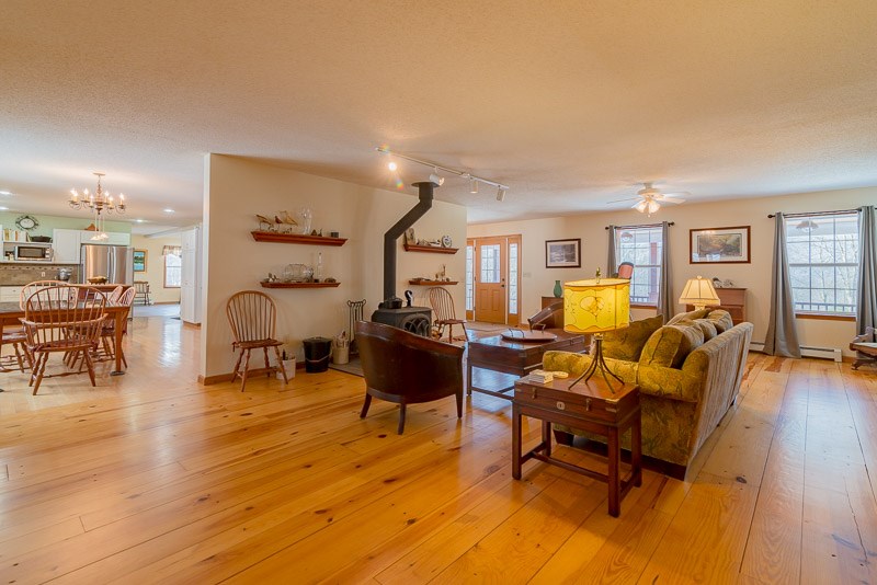 585 Wilcox Road Arlington, VT 05250 - Photo 6 of 22 Gallery Image 6