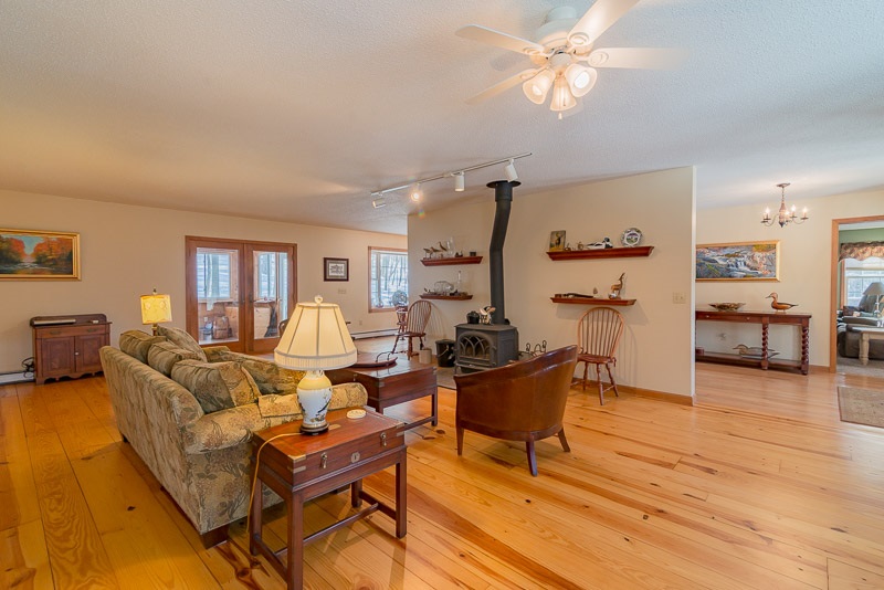 585 Wilcox Road Arlington, VT 05250 - Photo 7 of 22 Gallery Image 7