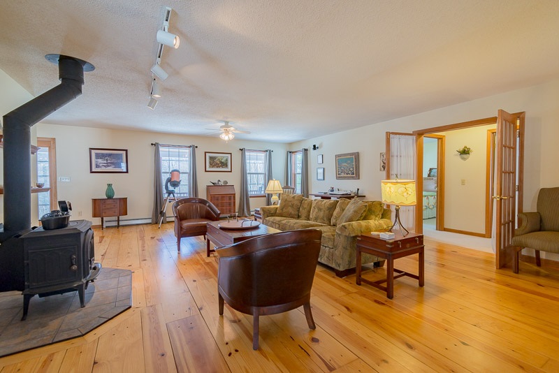 585 Wilcox Road Arlington, VT 05250 - Photo 9 of 22 Gallery Image 9