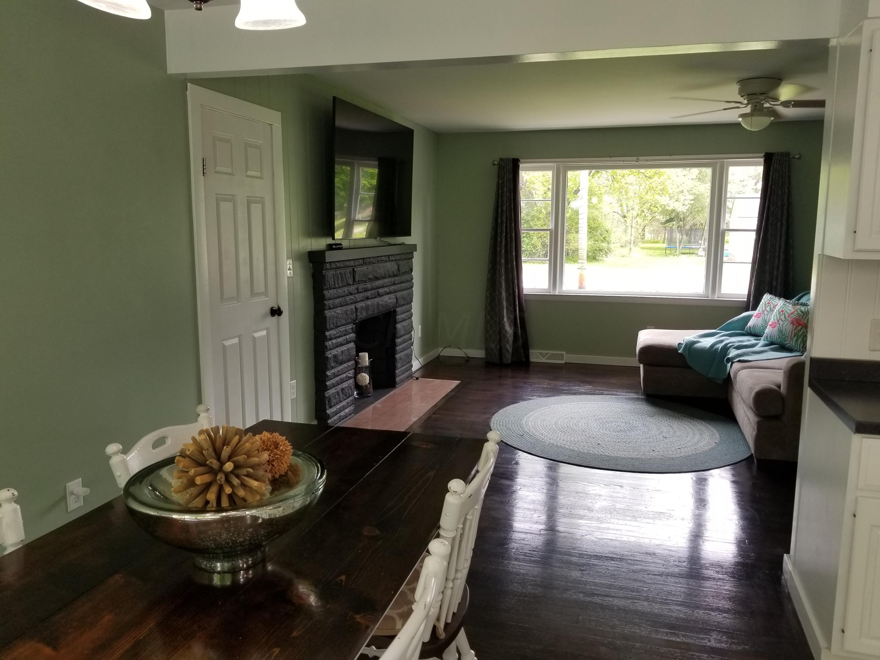 519 Lower Green Valley Road Mount Vernon, OH 43050 - Photo 4 of 37