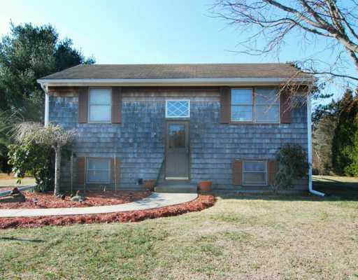 68 Elm Road South Kingstown, RI 02879 - Photo 1 of 8 Exterior Front.