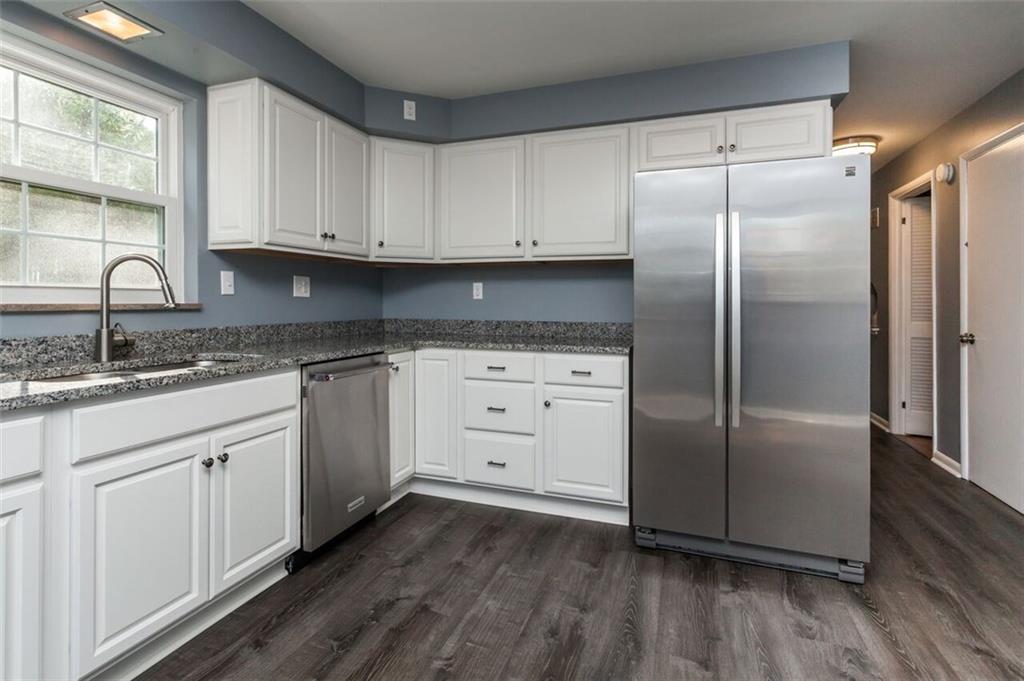 136 Jacks Run Road Pittsburgh, PA 15214 - Photo 11 of 24 Gallery Image 11