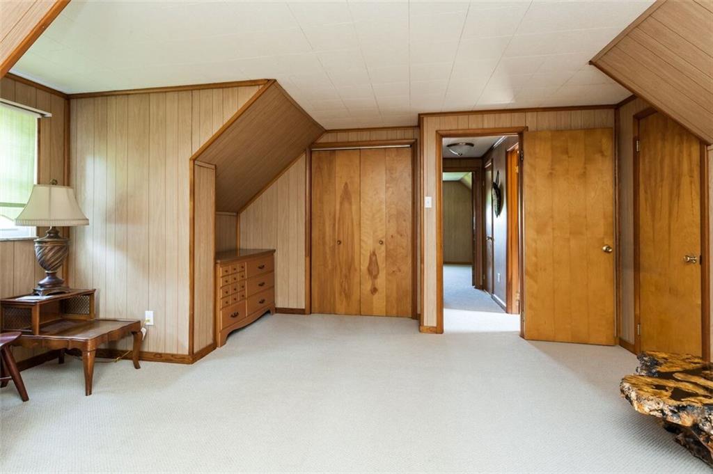 136 Jacks Run Road Pittsburgh, PA 15214 - Photo 17 of 24 Gallery Image 17