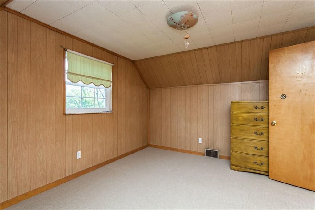 136 Jacks Run Road Pittsburgh, PA 15214 - Photo 19 of 24 Gallery Image 19