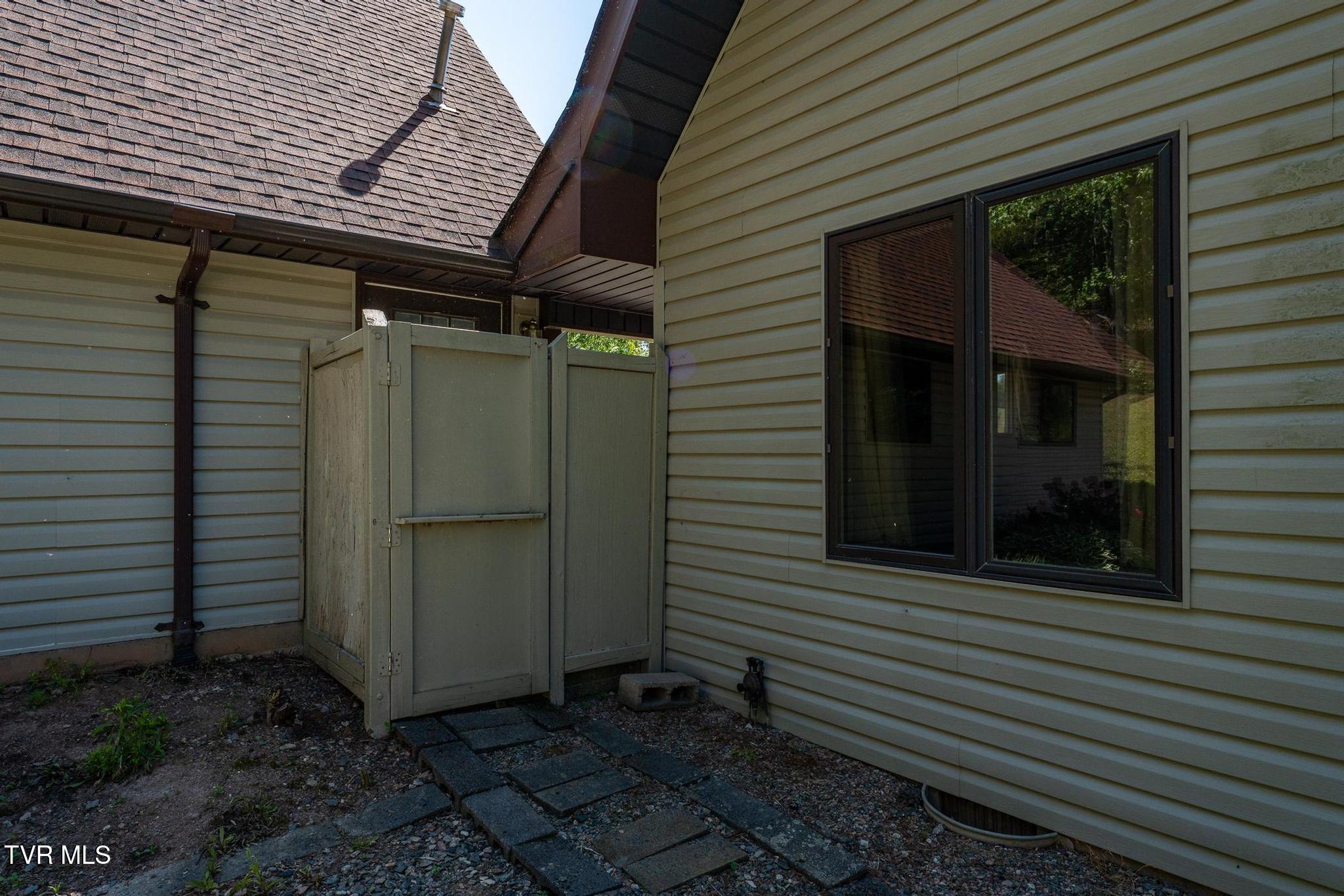 336 Mack Branch Road Mountain City, TN 37683 - Photo 35 of 94 336 Mack Branch Road (61 of 109)
