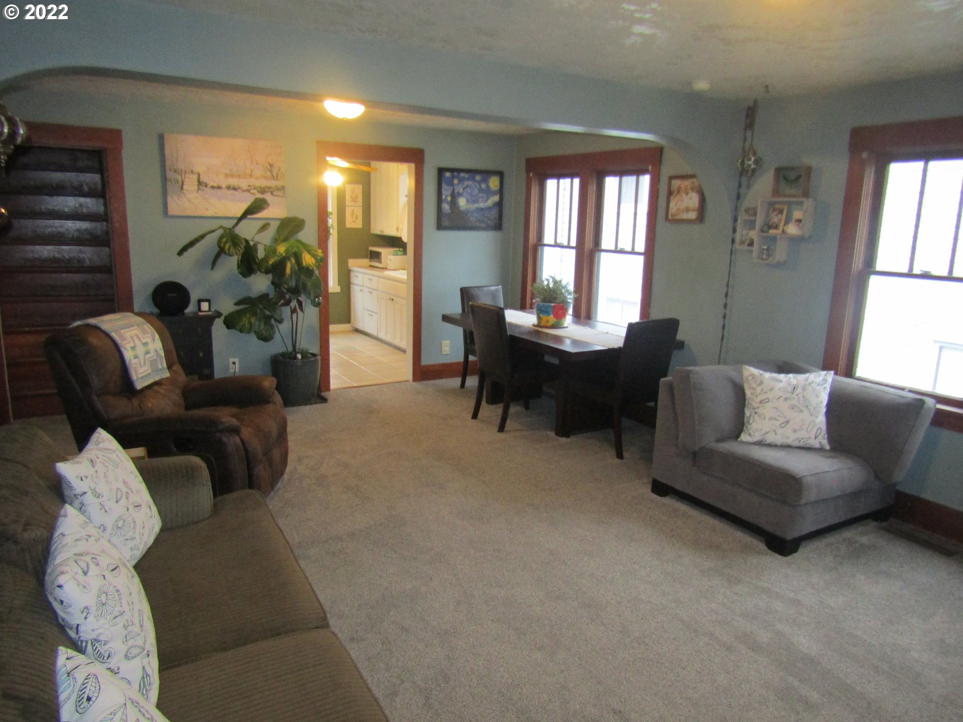 807 Southwest 2nd Street Pendleton, OR 97801 - Photo 6 of 21 a living room with furniture and a large window