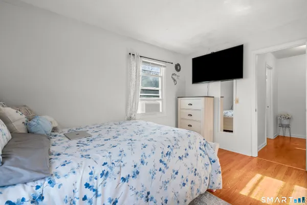 $299,900 | 15 Kenneth Circle, Waterbury, CT 06710