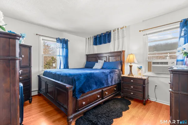 $299,900 | 15 Kenneth Circle, Waterbury, CT 06710