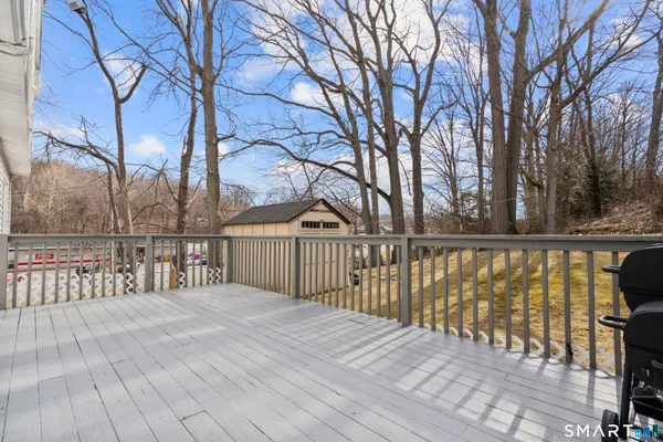 $299,900 | 15 Kenneth Circle, Waterbury, CT 06710