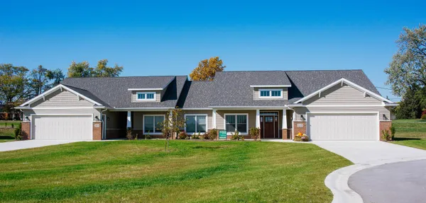 $2,380 | 3209 West Bartlett Drive, New Haven, IN 46774