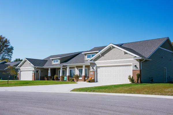 $2,380 | 3209 West Bartlett Drive, New Haven, IN 46774