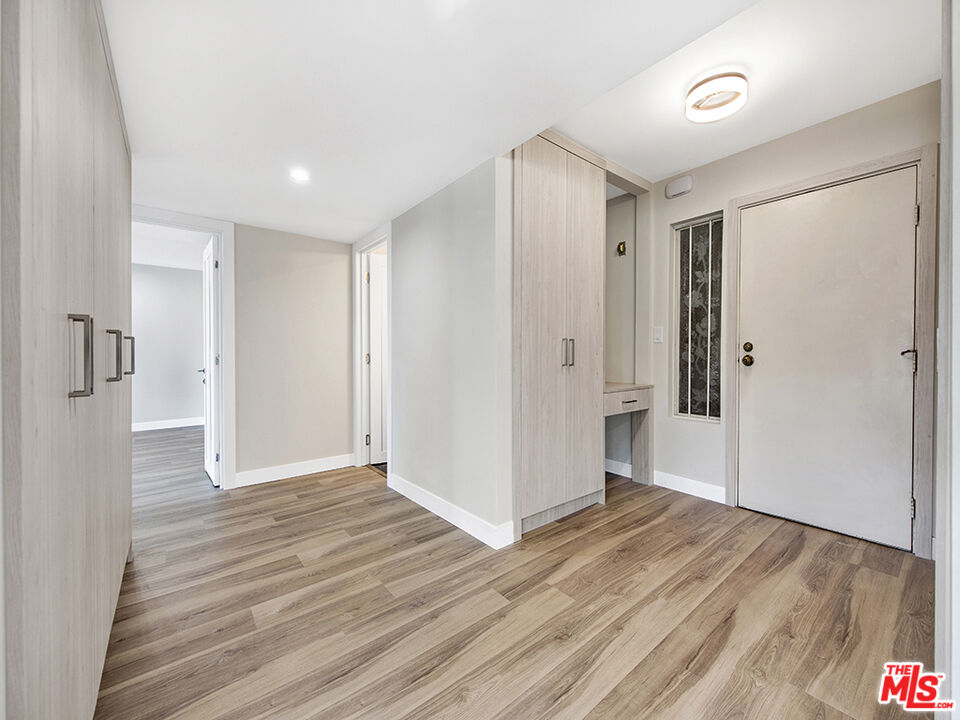 1325 Valley View Road, Unit 201 Glendale, CA 91202 - Photo 9 of 36