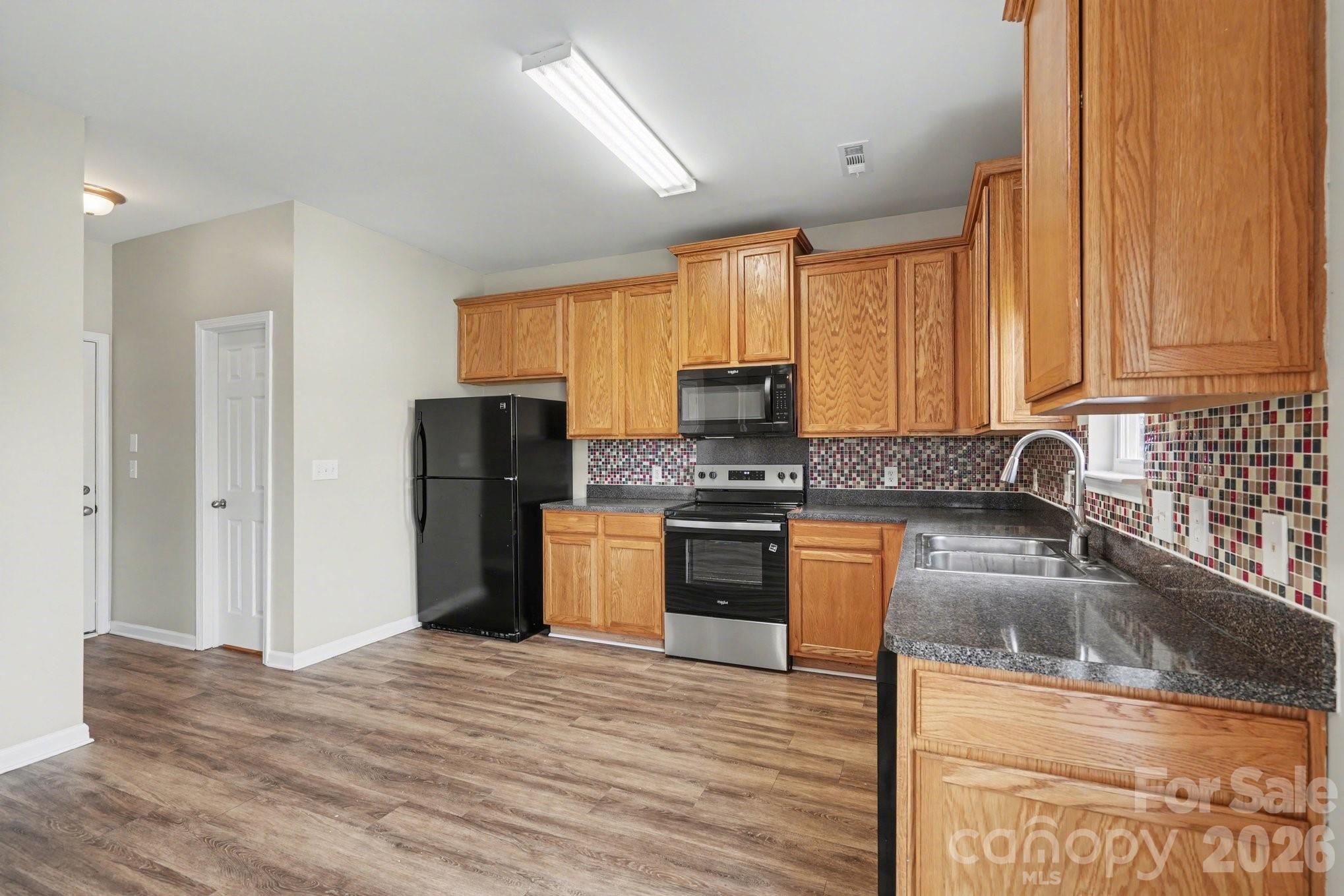 581 Winborne Avenue Southwest Concord, NC 28025 - Photo 7 of 31
