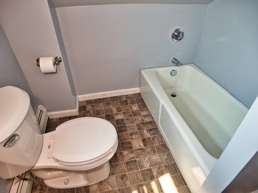 219 Buffinton Street Fall River, MA 02721 - Photo 28 of 40