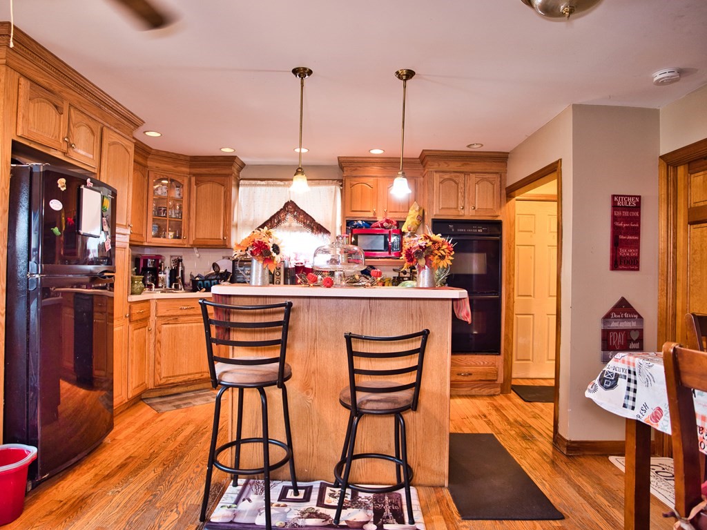 219 Buffinton Street Fall River, MA 02721 - Photo 5 of 40