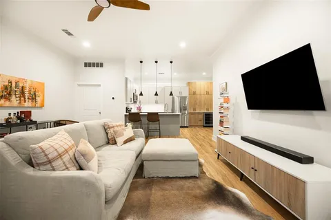 $485,000 | 5711 Ross Avenue, Unit 6, Dallas, TX 75206
