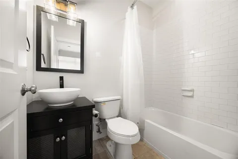 $485,000 | 5711 Ross Avenue, Unit 6, Dallas, TX 75206