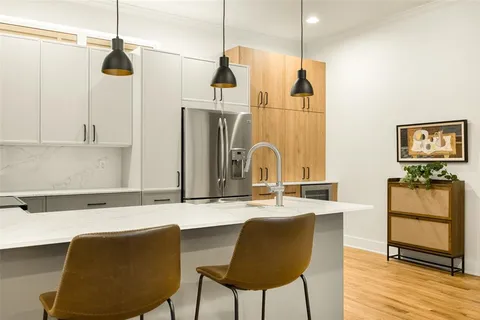 $485,000 | 5711 Ross Avenue, Unit 6, Dallas, TX 75206