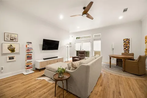 $485,000 | 5711 Ross Avenue, Unit 6, Dallas, TX 75206