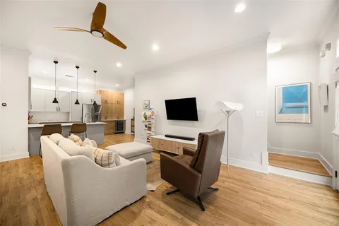 $485,000 | 5711 Ross Avenue, Unit 6, Dallas, TX 75206