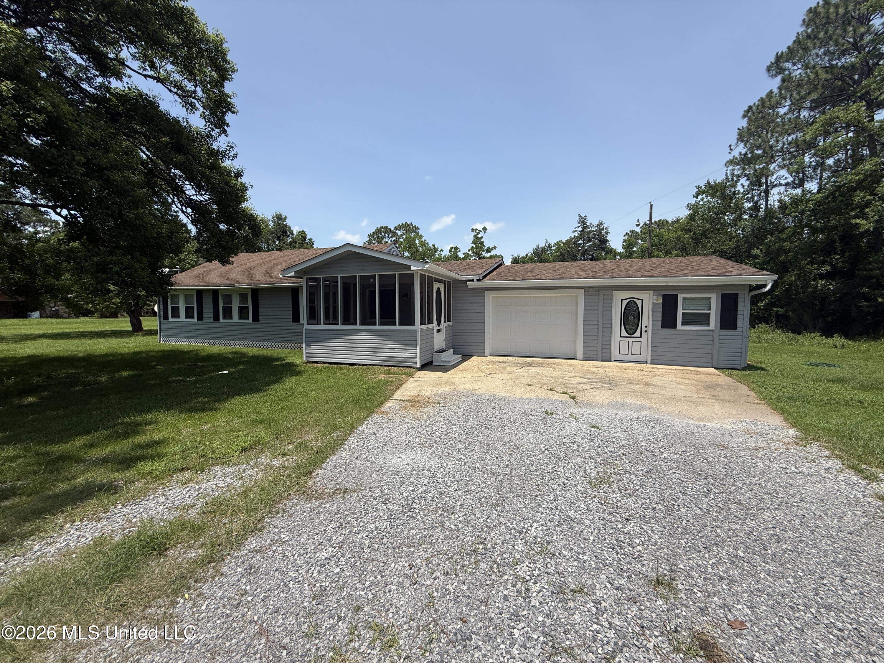 7204 Coda Road Moss Point, MS 39562 - Photo 1 of 16 IMG_9318
