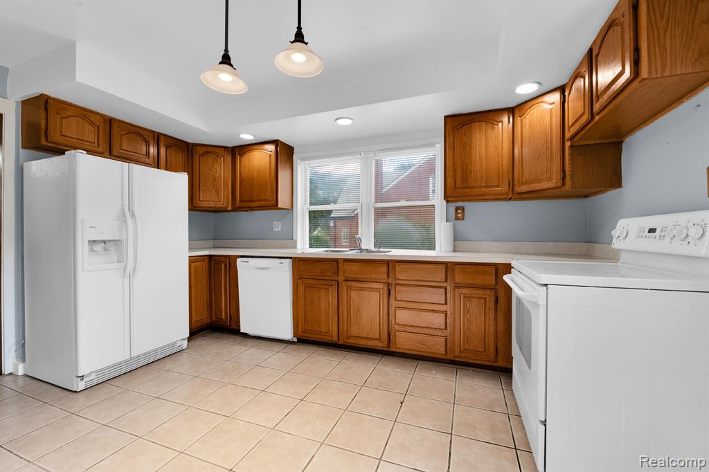 8258 Fisher Avenue Warren, MI 48089 - Photo 10 of 33 Gallery Image 10