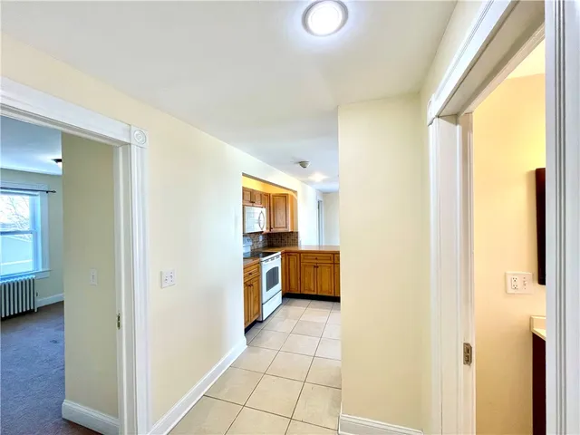 $2,650 | 14 Dresser Street, Unit 7, Newport, RI 02840