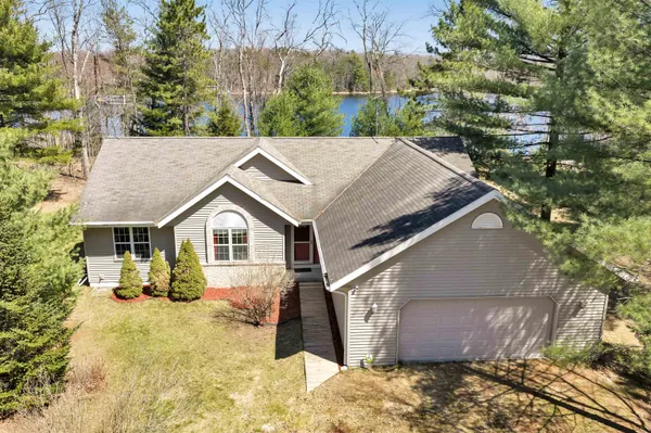 $534,900 | 5142 Menominee Line Road, Gillett, WI 54124