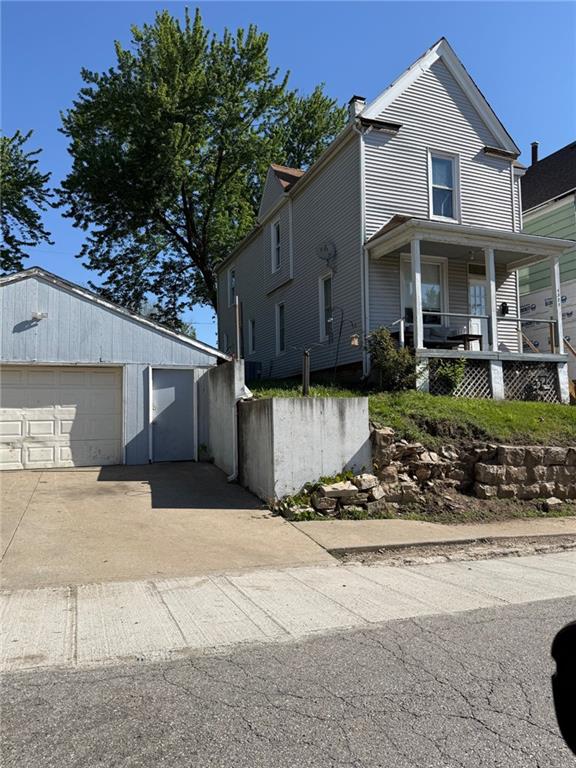 1321 Ridenbaugh Street St. Joseph, MO 64501 - Photo 2 of 17