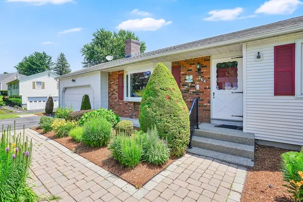 $465,000 | 264 Greystone Avenue, West Springfield, MA 01089