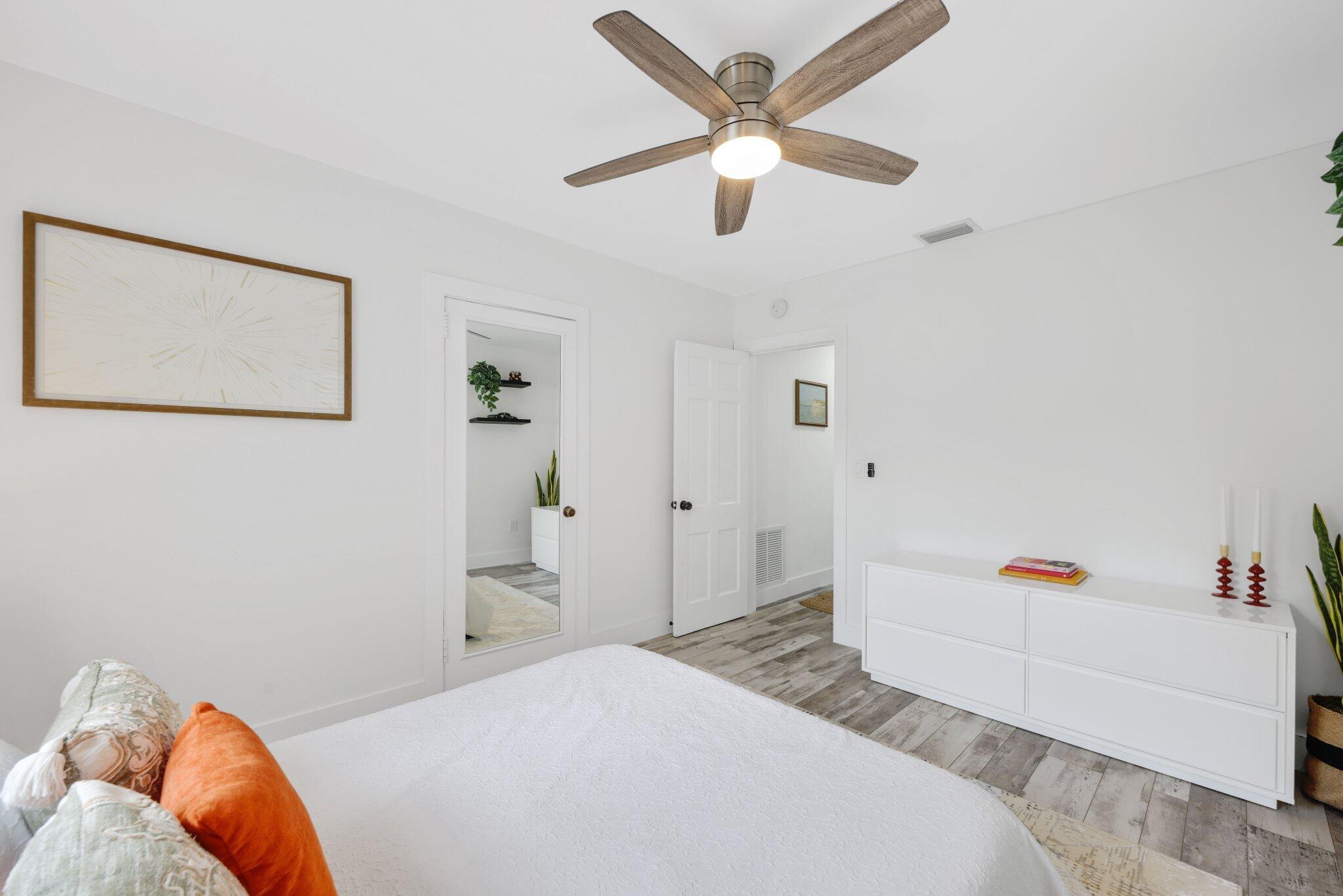 744 Sunset Road West Palm Beach, FL 33401 - Photo 13 of 37 744 Sunset Road - 29.jpg-SMALL