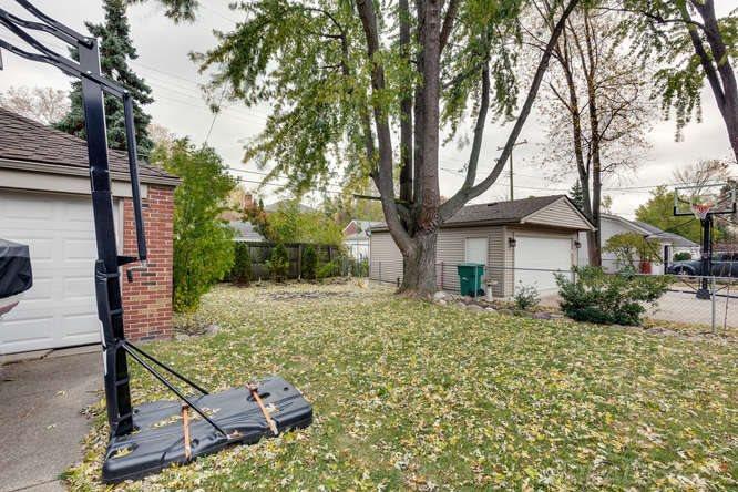 1376 Harvard Road Grosse Pointe Park, MI 48230 - Photo 30 of 32