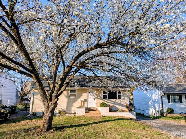 $1,850 | 11009 Ivan Avenue, St. Ann, MO 63074