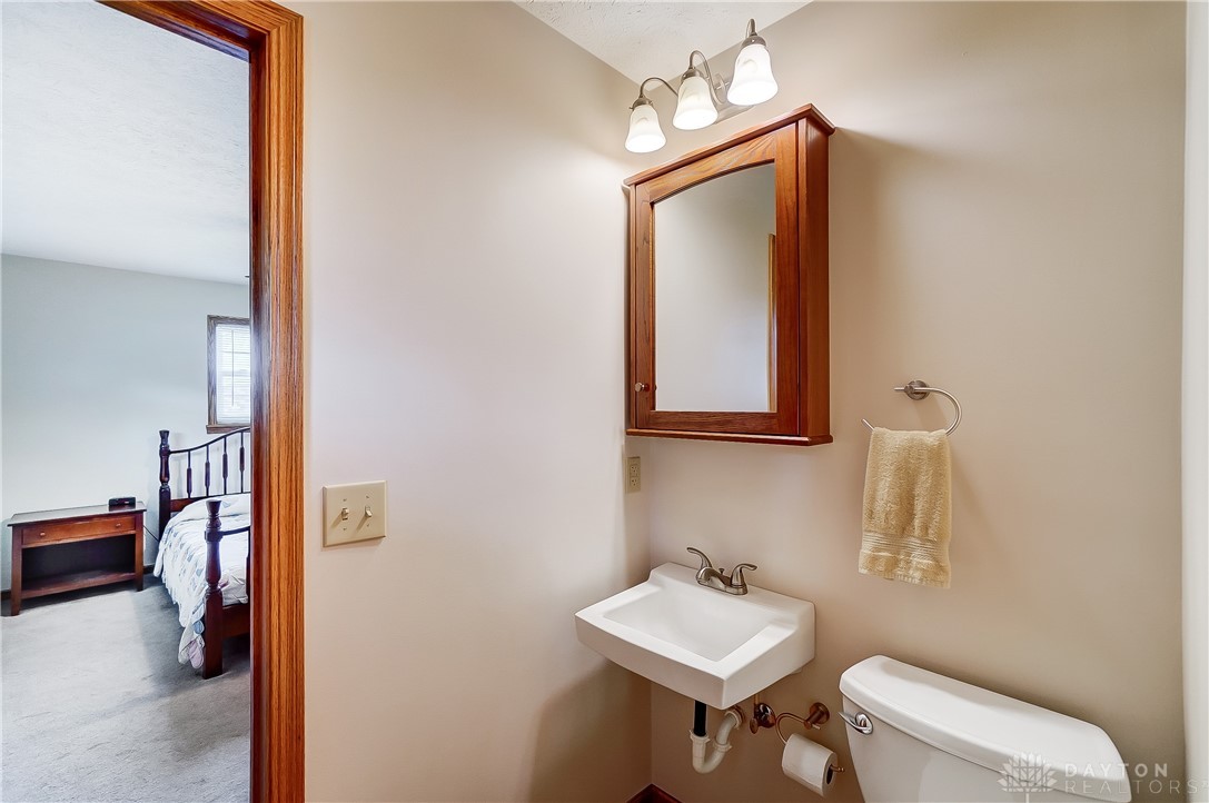 331 Chamberlain Road Carlisle, OH 45005 - Photo 9 of 45 Gallery Image 9